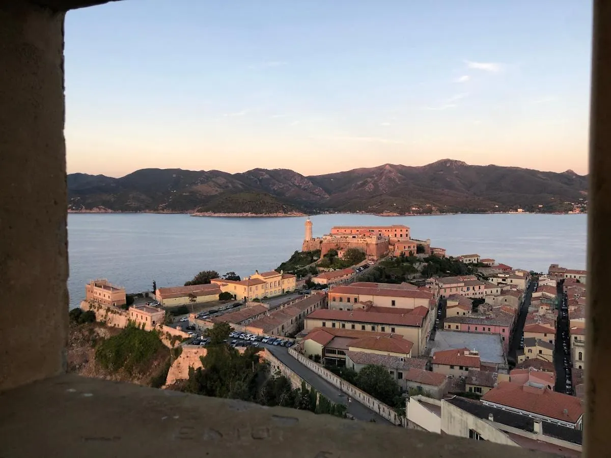 Bed And Coffee Rooms Portoferraio